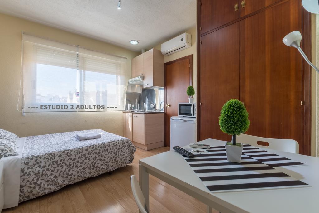Apartamentos Arapiles Madrid Exterior foto